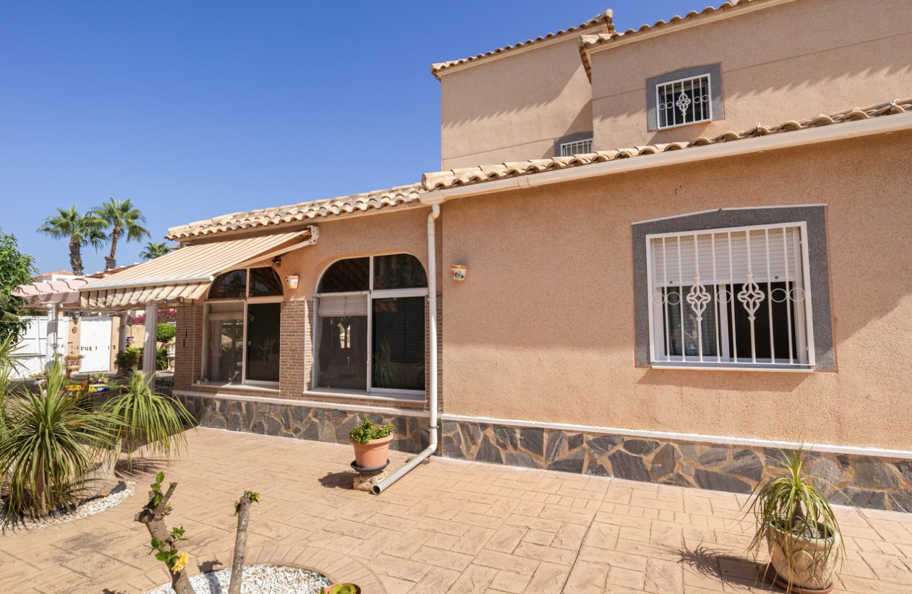 Herverkoop - Villa -
La Regia - Costa Blanca