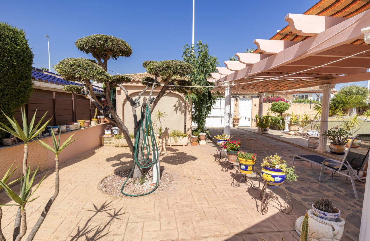 Herverkoop - Villa -
La Regia - Costa Blanca