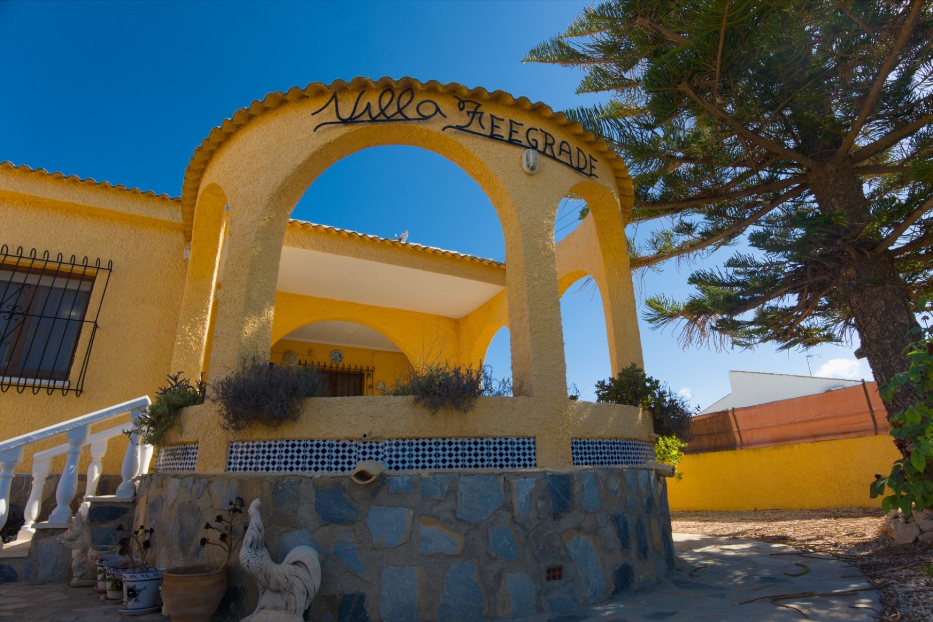 Herverkoop - Villa -
La Siesta - Costa Blanca