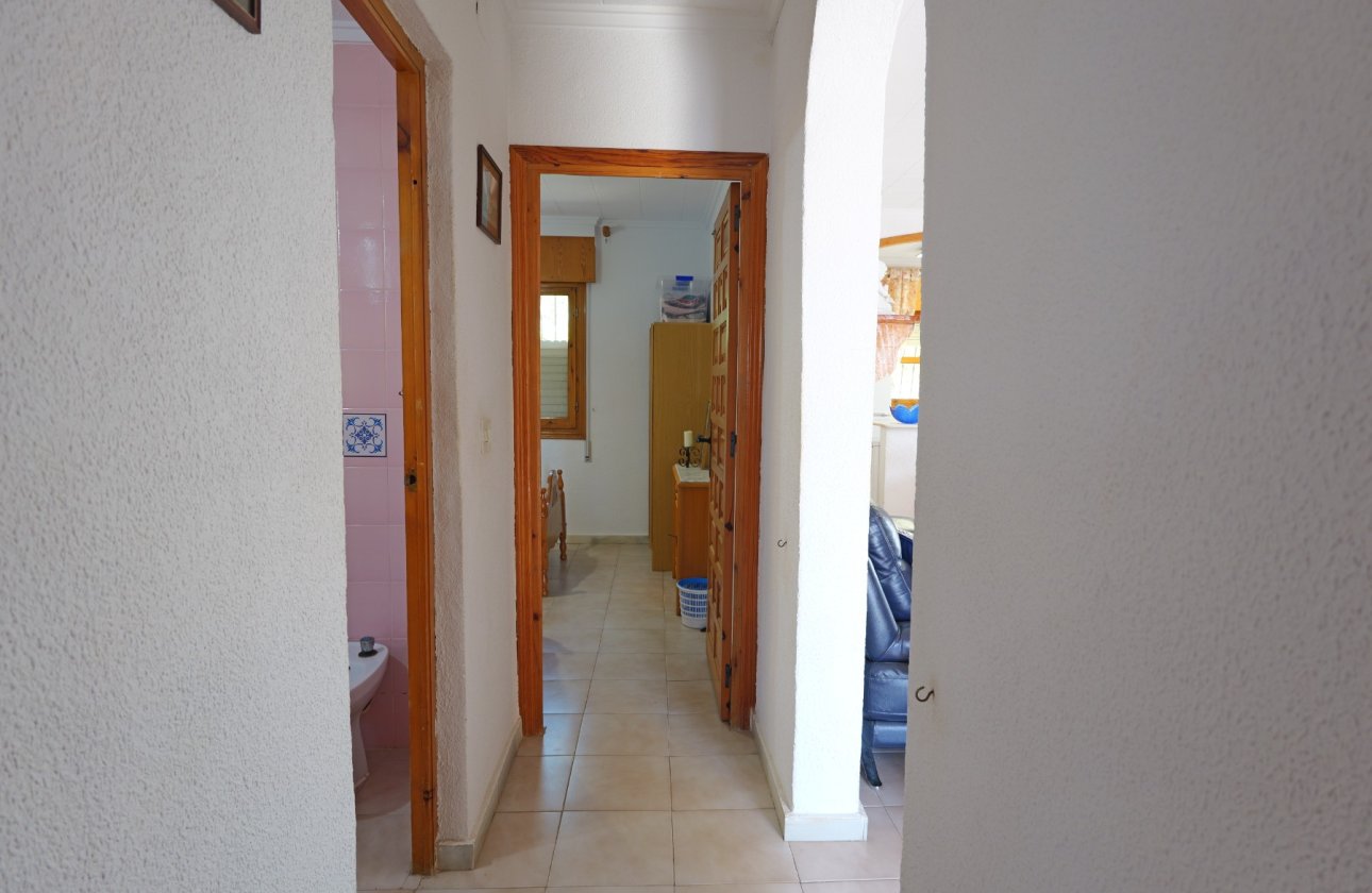 Herverkoop - Villa -
La Siesta - Costa Blanca