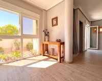 Herverkoop - Villa -
La Zenia - Costa Blanca