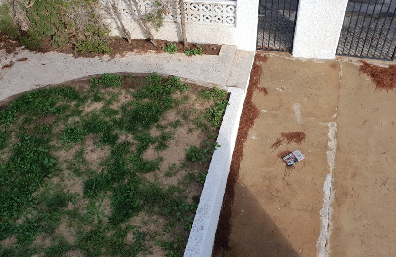 Herverkoop - Villa -
La Zenia - Costa Blanca