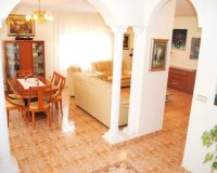 Herverkoop - Villa -
La Zenia - Costa Blanca