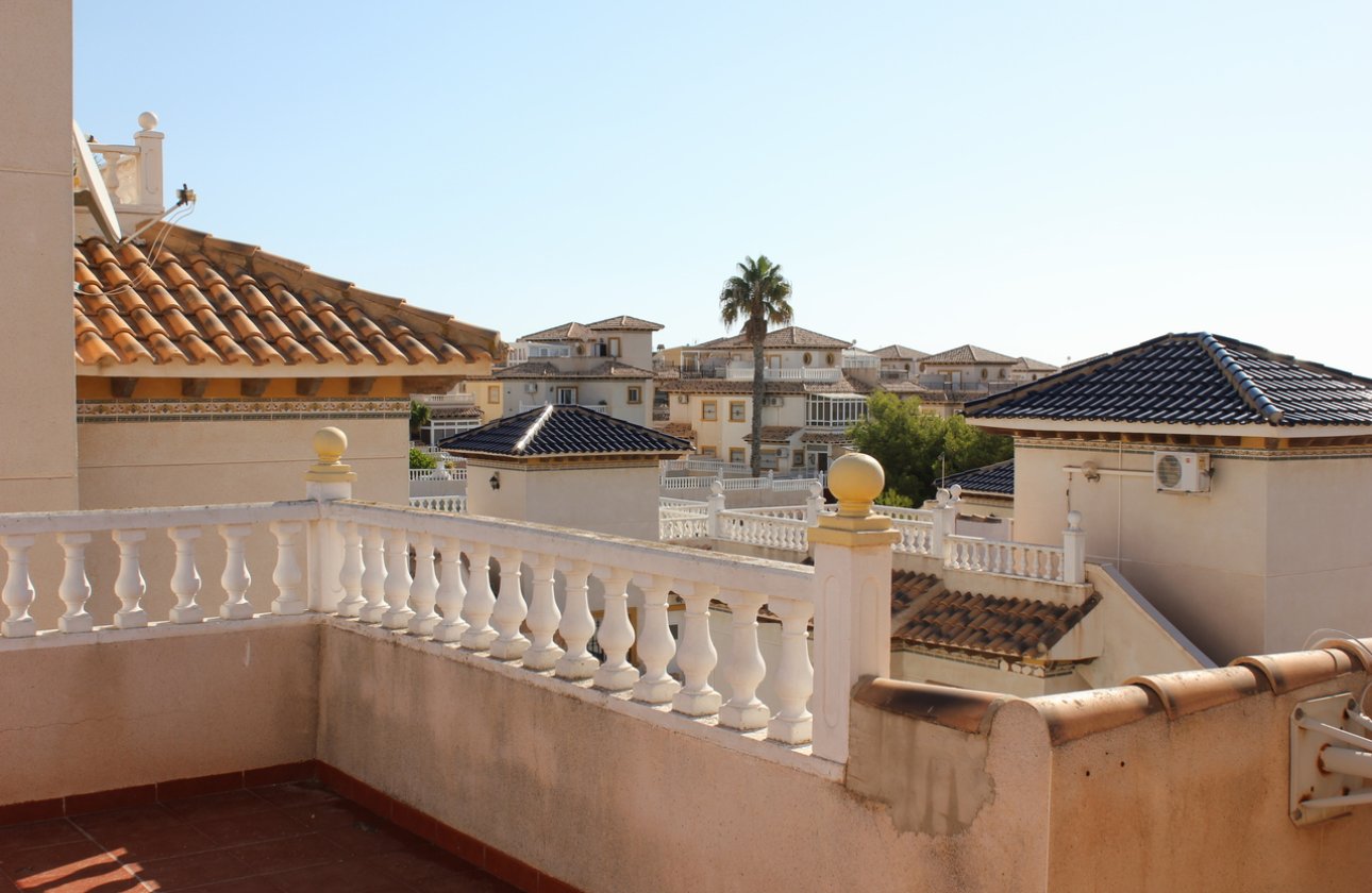 Herverkoop - Villa -
La Zenia - Costa Blanca