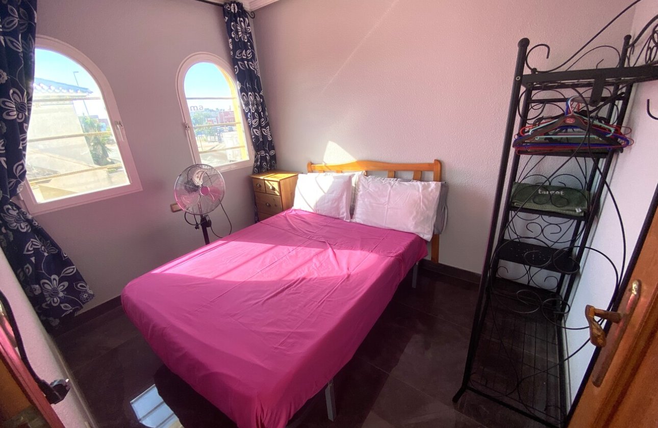 Herverkoop - Villa -
La Zenia - Costa Blanca