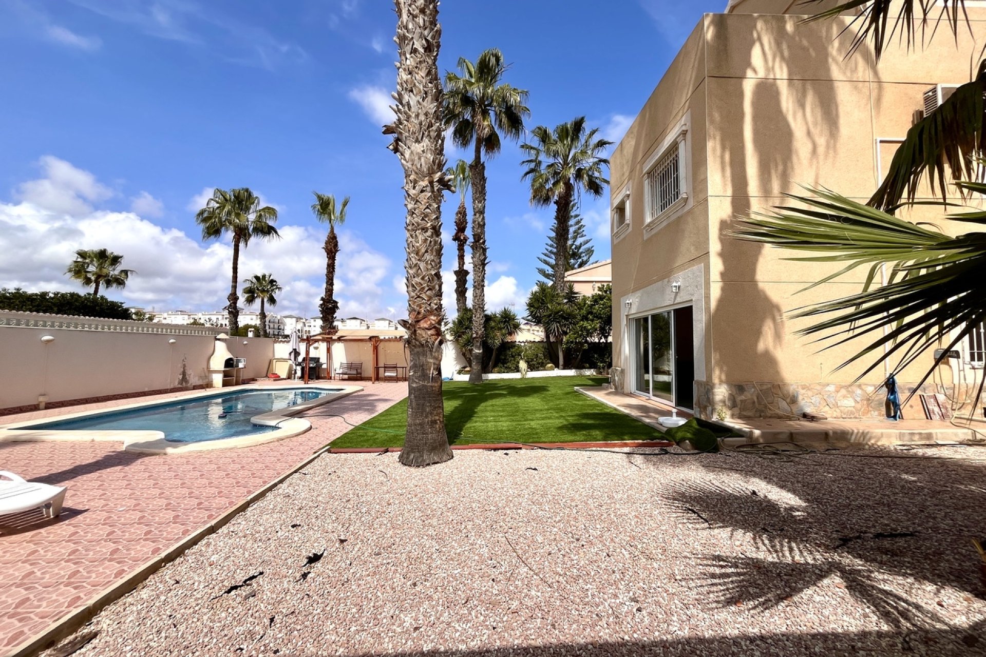 Herverkoop - Villa -
La Zenia - Costa Blanca