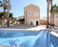 Herverkoop - Villa -
La Zenia - Costa Blanca