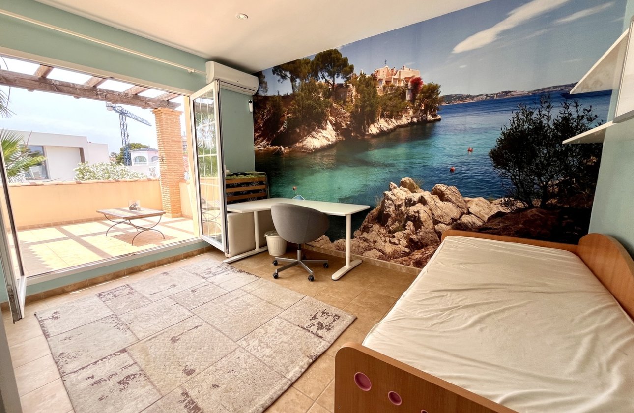 Herverkoop - Villa -
La Zenia - Costa Blanca