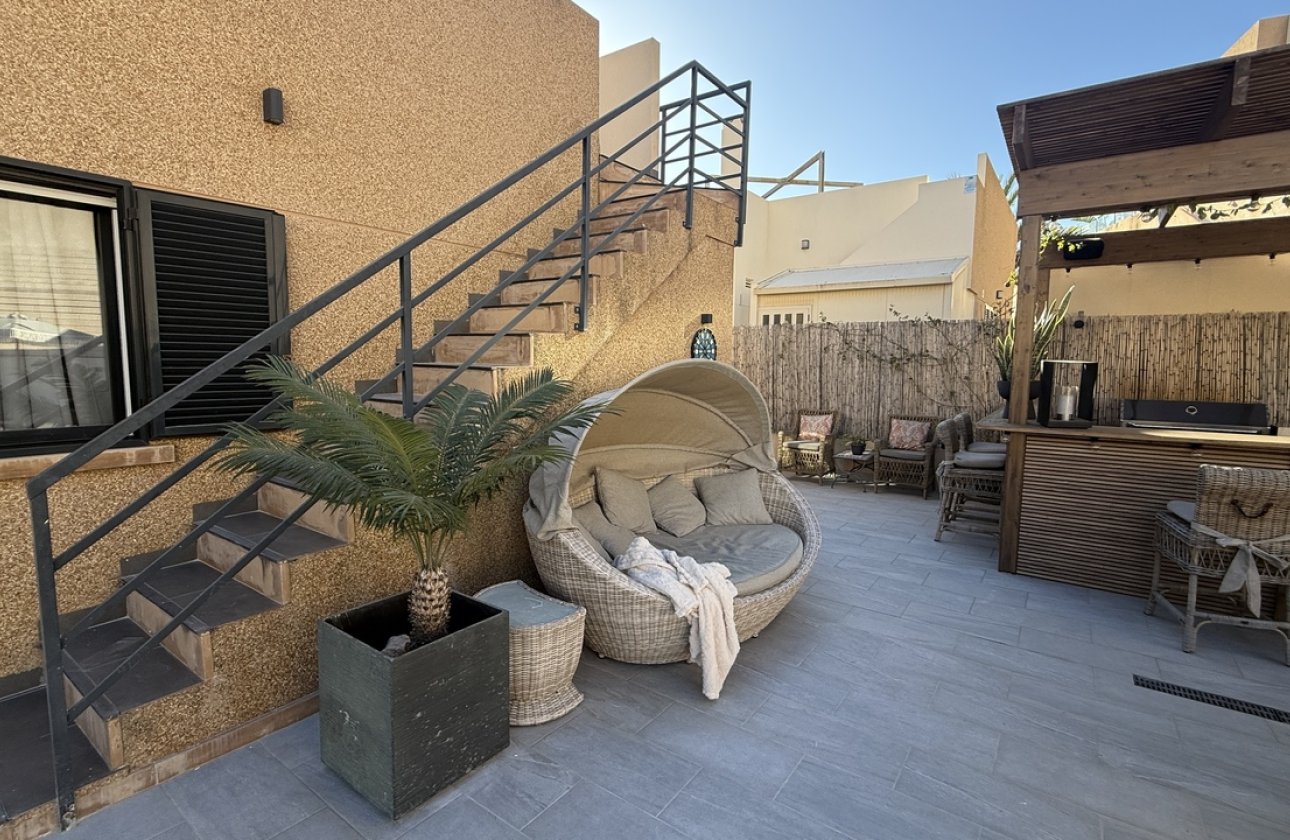 Herverkoop - Villa -
La Zenia - Costa Blanca