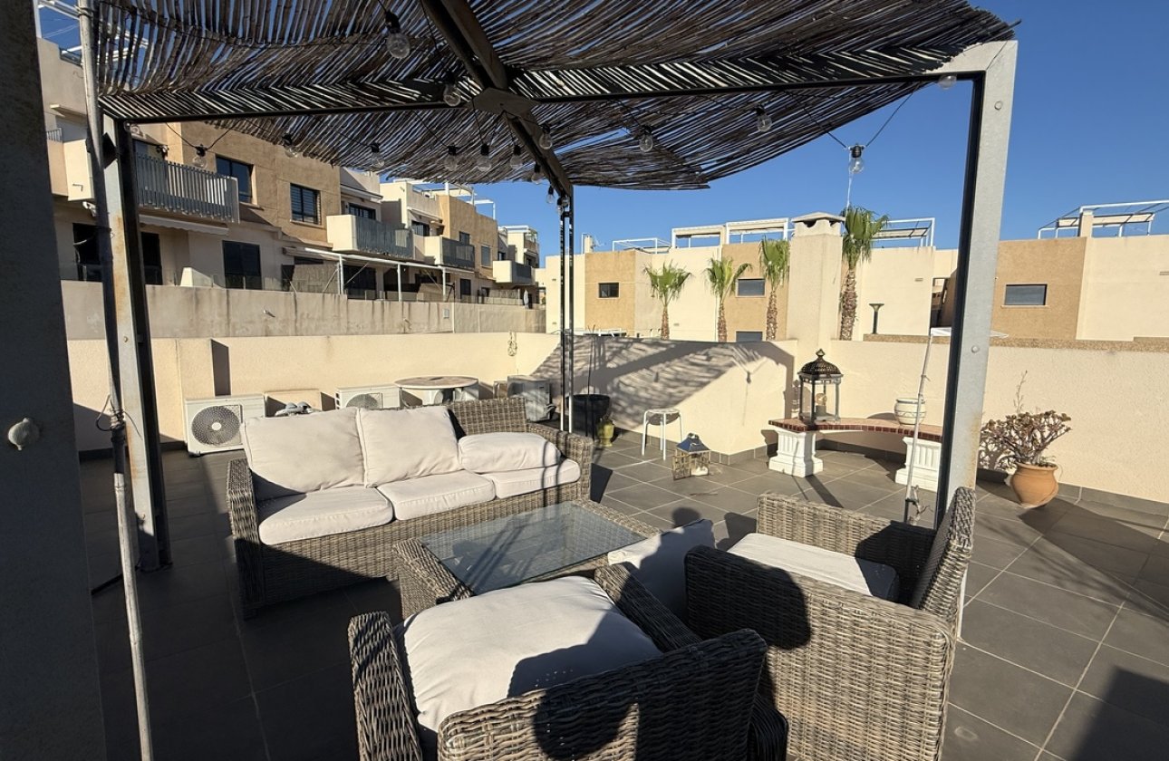 Herverkoop - Villa -
La Zenia - Costa Blanca