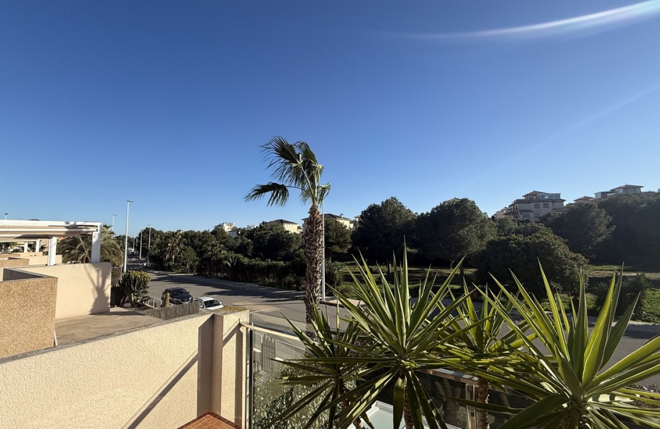 Herverkoop - Villa -
La Zenia - Costa Blanca