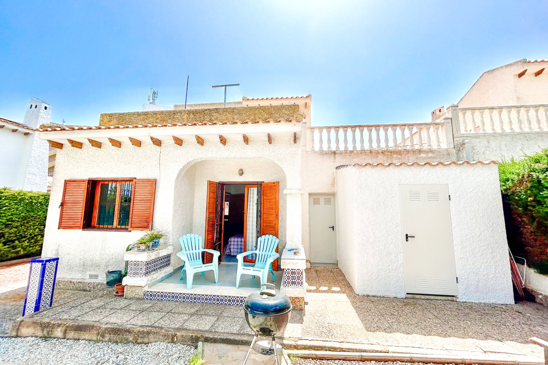 Herverkoop - Villa -
La Zenia - Costa Blanca