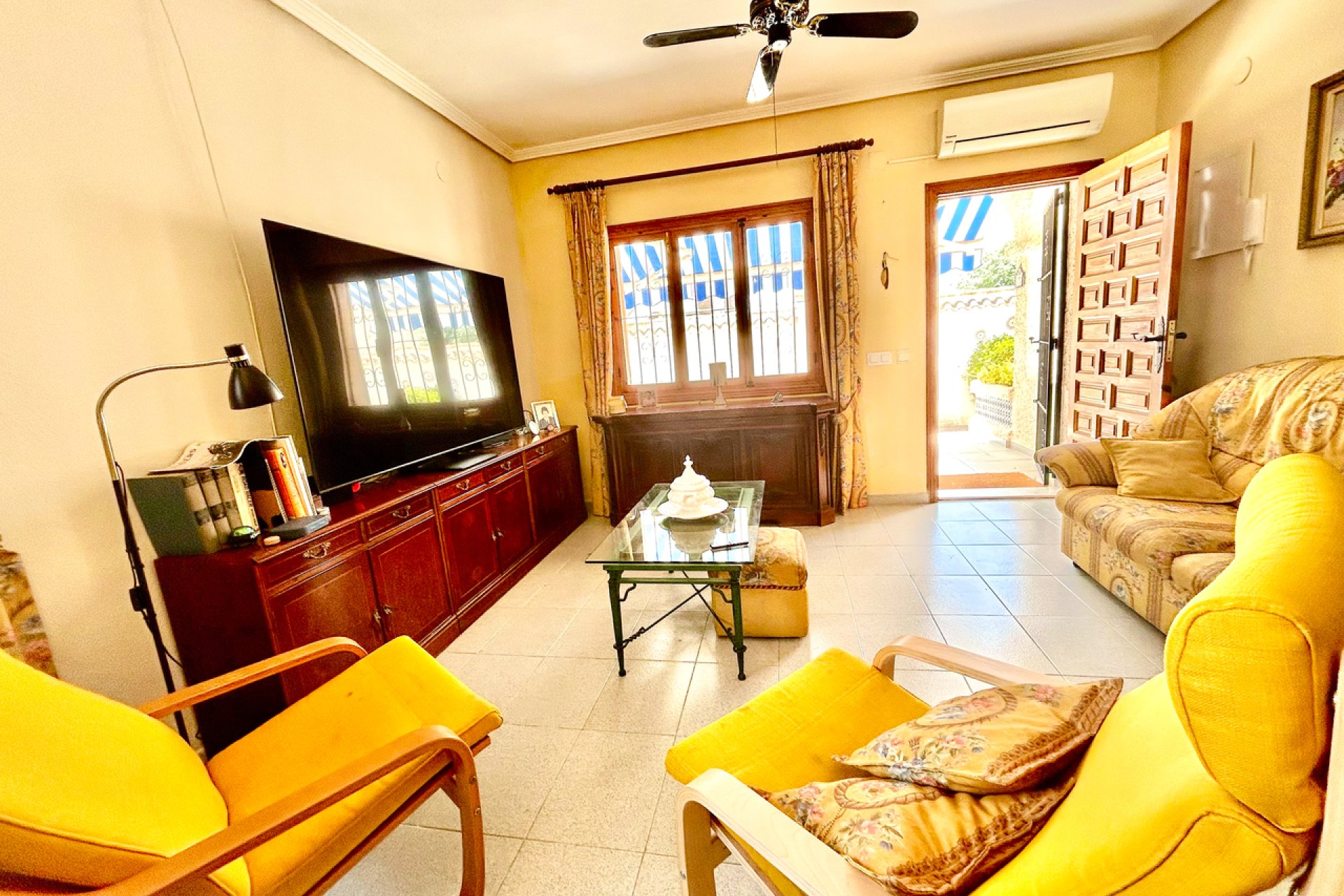 Herverkoop - Villa -
La Zenia - Costa Blanca