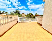 Herverkoop - Villa -
La Zenia - Costa Blanca