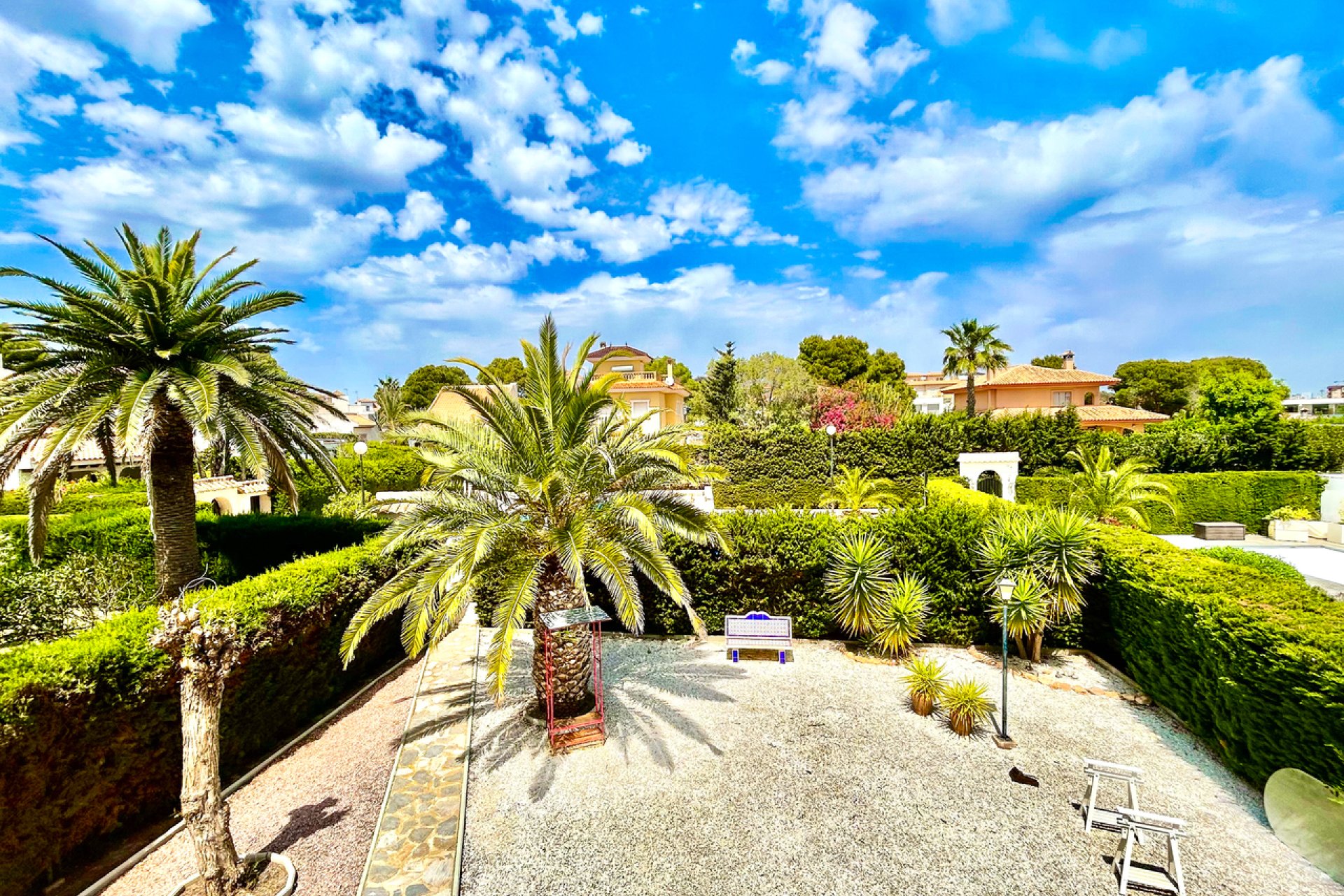 Herverkoop - Villa -
La Zenia - Costa Blanca