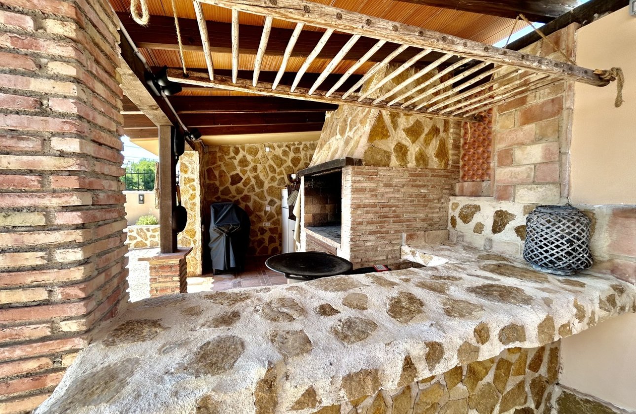 Herverkoop - Villa -
La Zenia - Costa Blanca