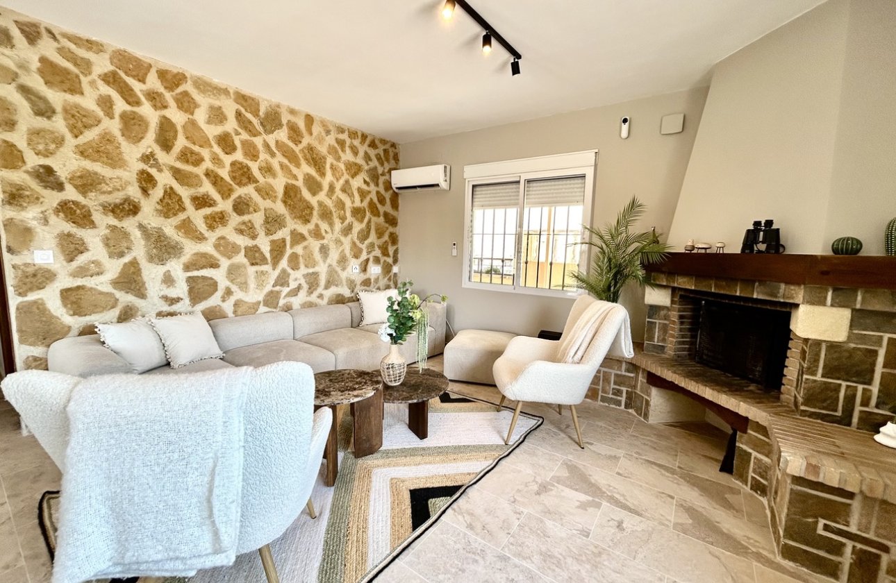Herverkoop - Villa -
La Zenia - Costa Blanca
