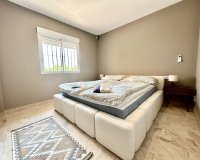 Herverkoop - Villa -
La Zenia - Costa Blanca