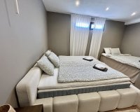 Herverkoop - Villa -
La Zenia - Costa Blanca