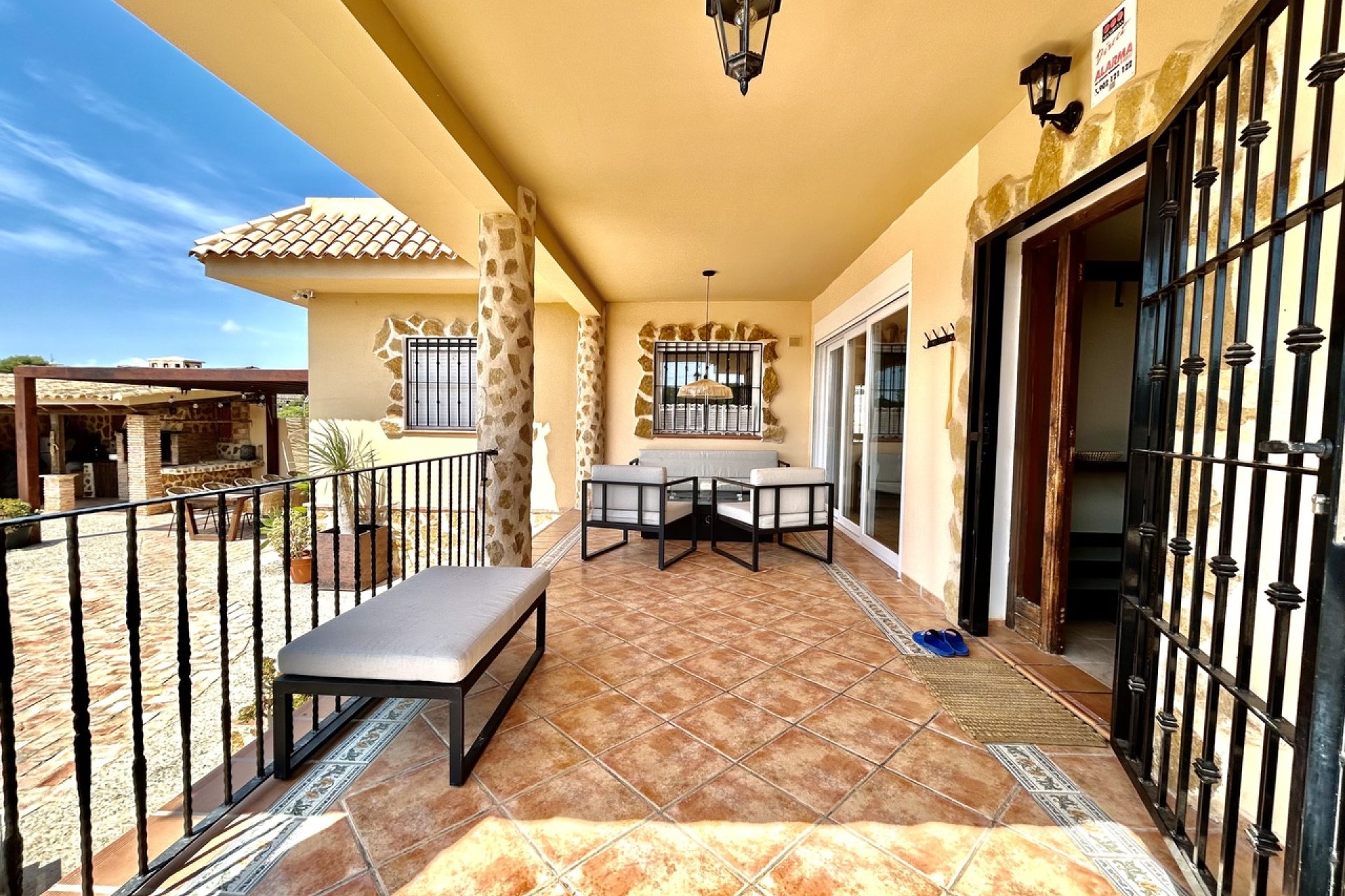 Herverkoop - Villa -
La Zenia - Costa Blanca