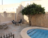 Herverkoop - Villa -
La Zenia - Costa Blanca
