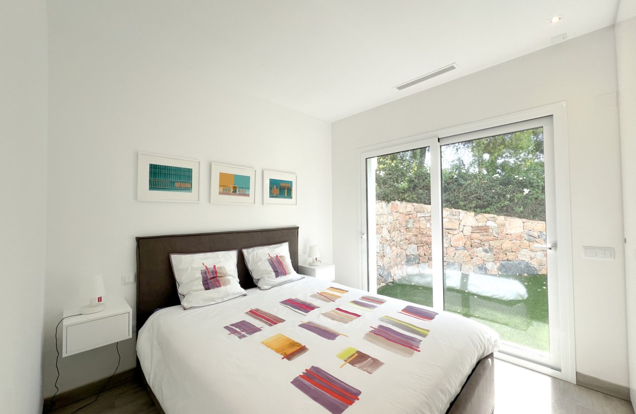 Herverkoop - Villa -
Las Colinas Golf - Costa Blanca