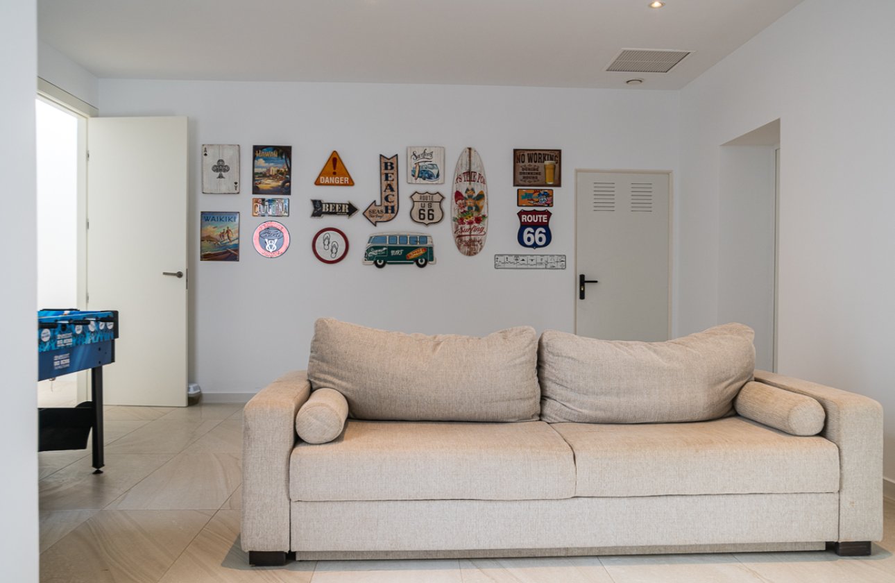 Herverkoop - Villa -
Las Colinas Golf - Costa Blanca