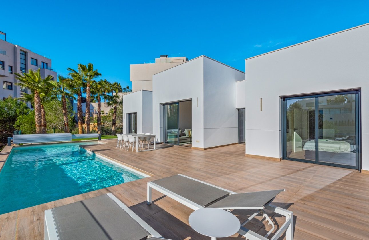 Herverkoop - Villa -
Las Colinas Golf - Costa Blanca