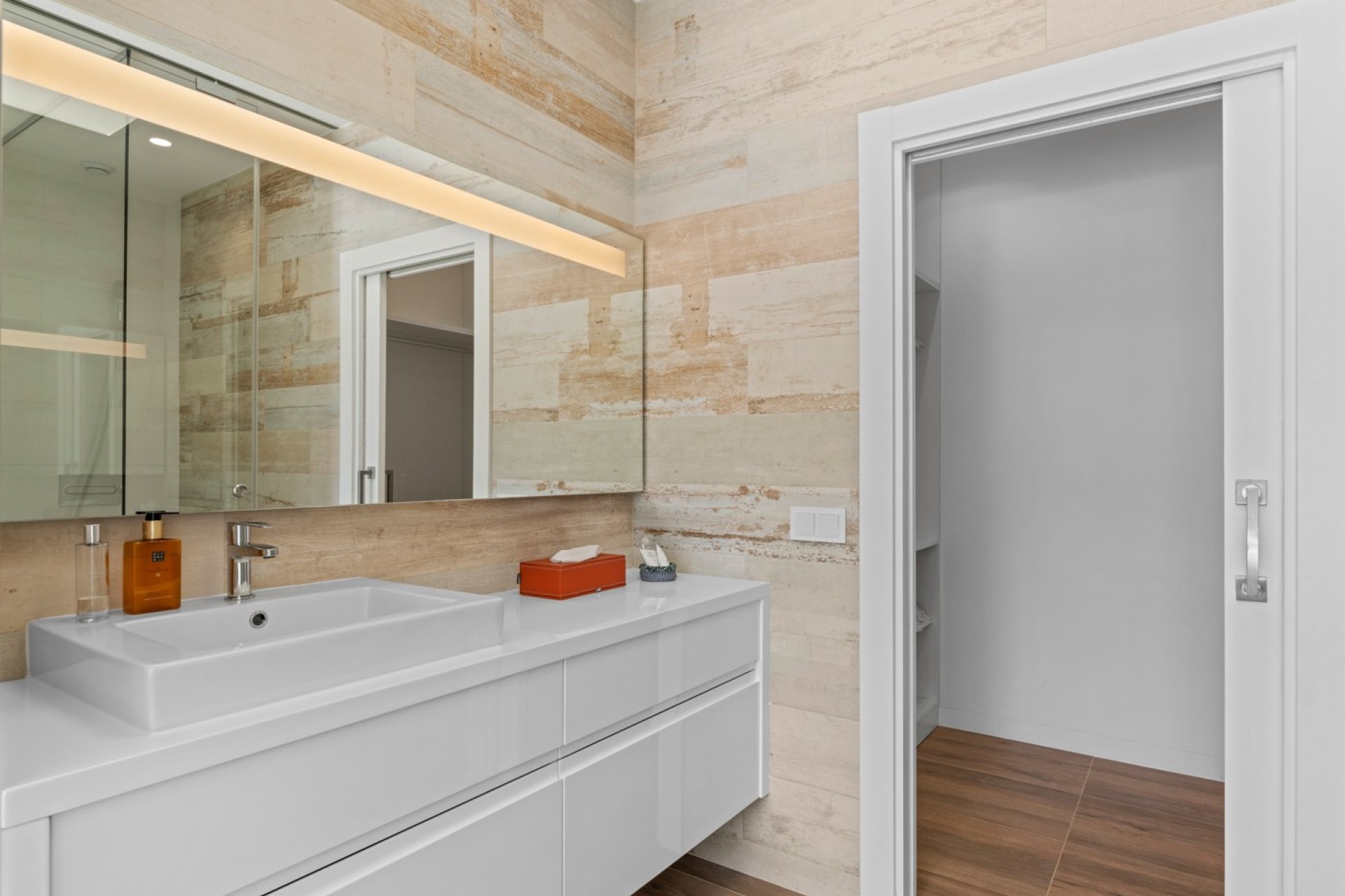 Herverkoop - Villa -
Las Colinas Golf - Costa Blanca