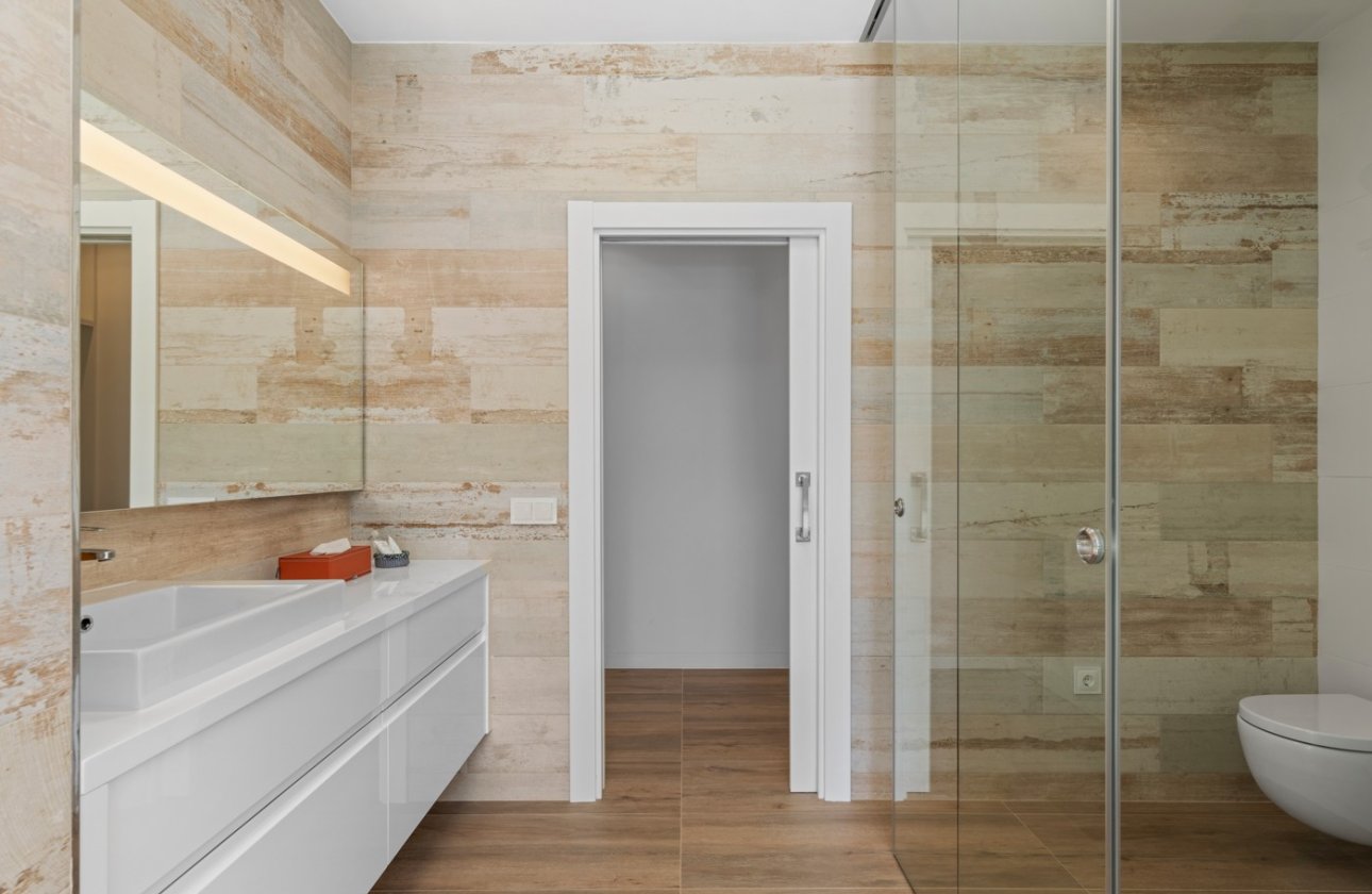 Herverkoop - Villa -
Las Colinas Golf - Costa Blanca