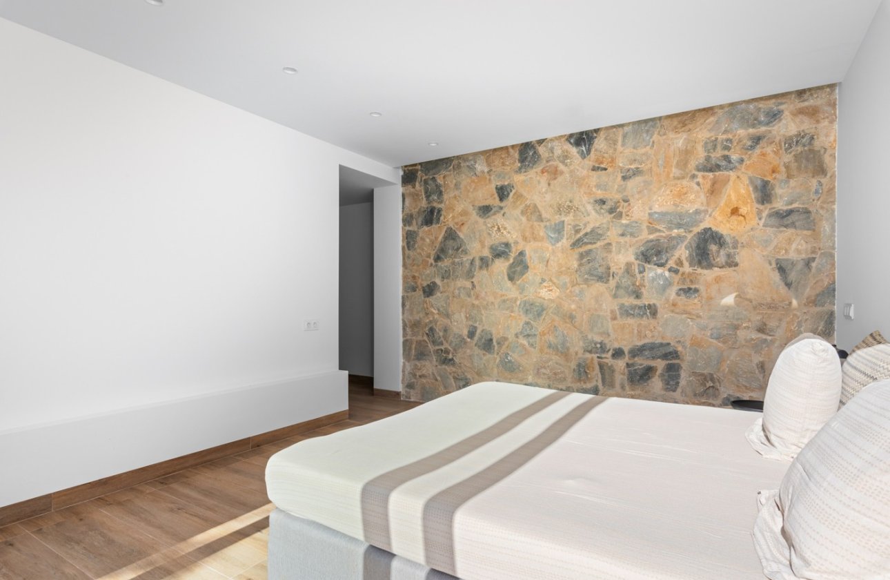 Herverkoop - Villa -
Las Colinas Golf - Costa Blanca