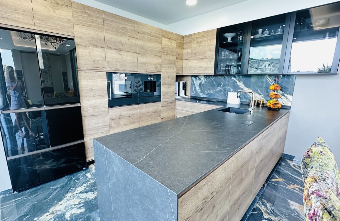 Herverkoop - Villa -
Las Colinas Golf - Costa Blanca