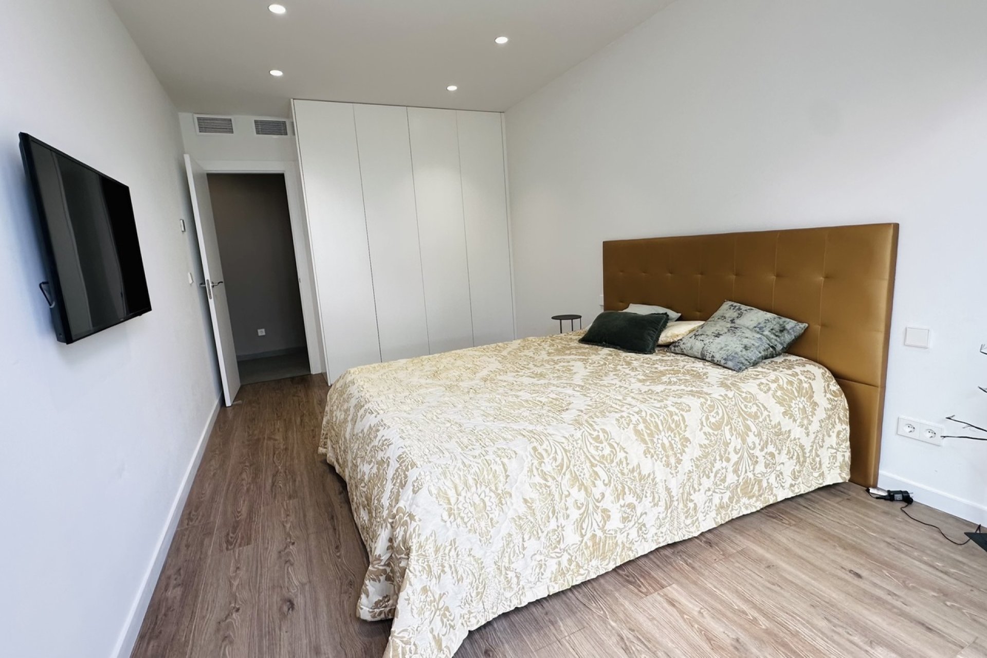 Herverkoop - Villa -
Las Colinas Golf - Costa Blanca