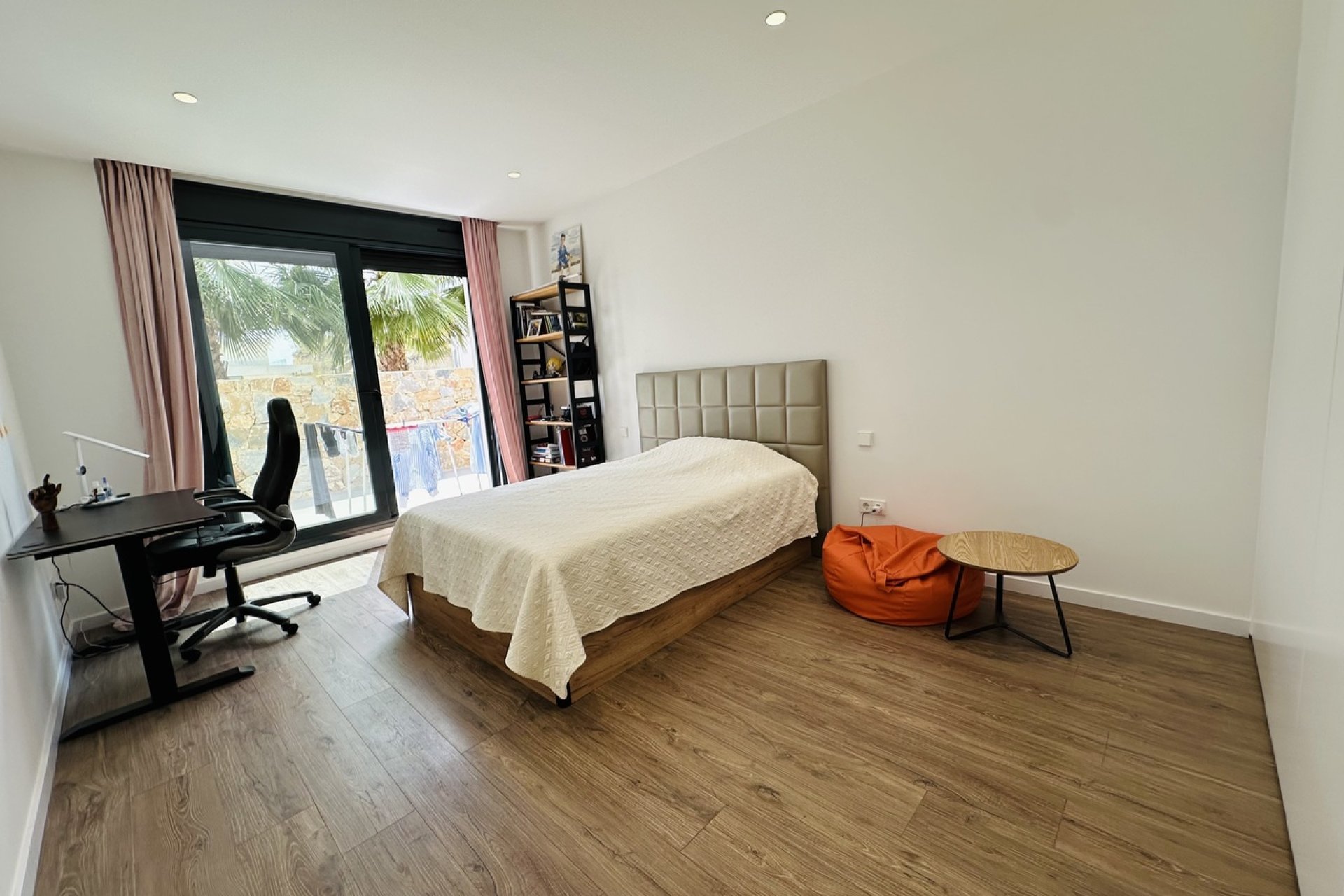 Herverkoop - Villa -
Las Colinas Golf - Costa Blanca