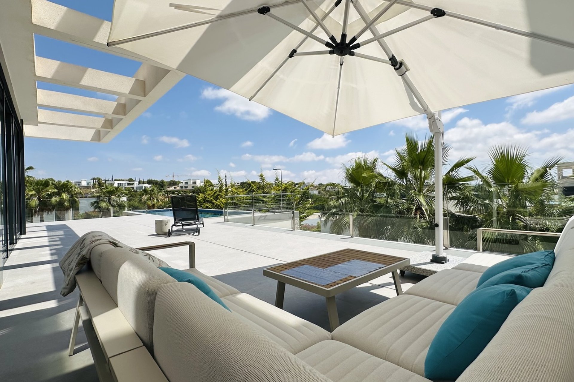 Herverkoop - Villa -
Las Colinas Golf - Costa Blanca