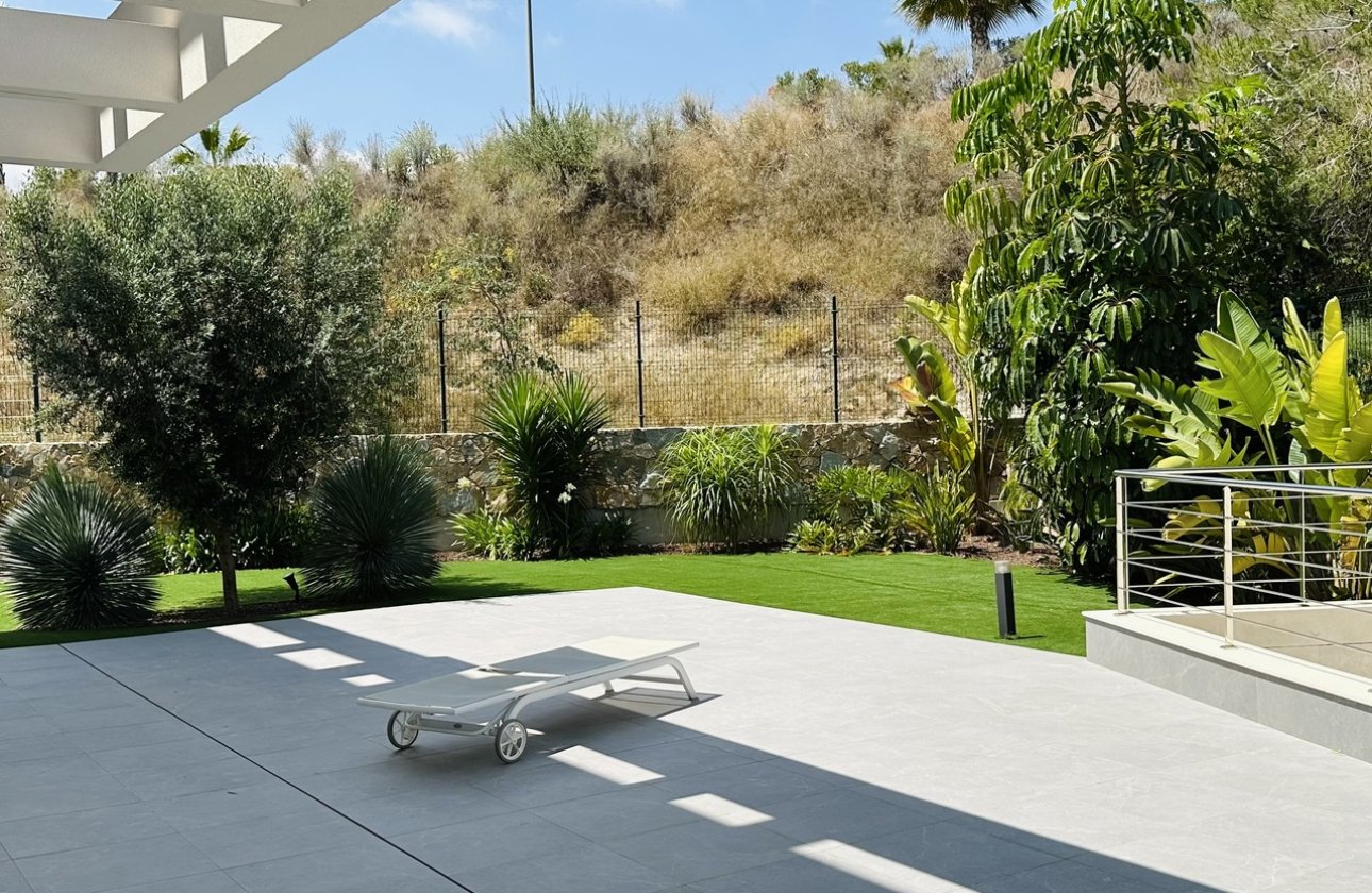 Herverkoop - Villa -
Las Colinas Golf - Costa Blanca