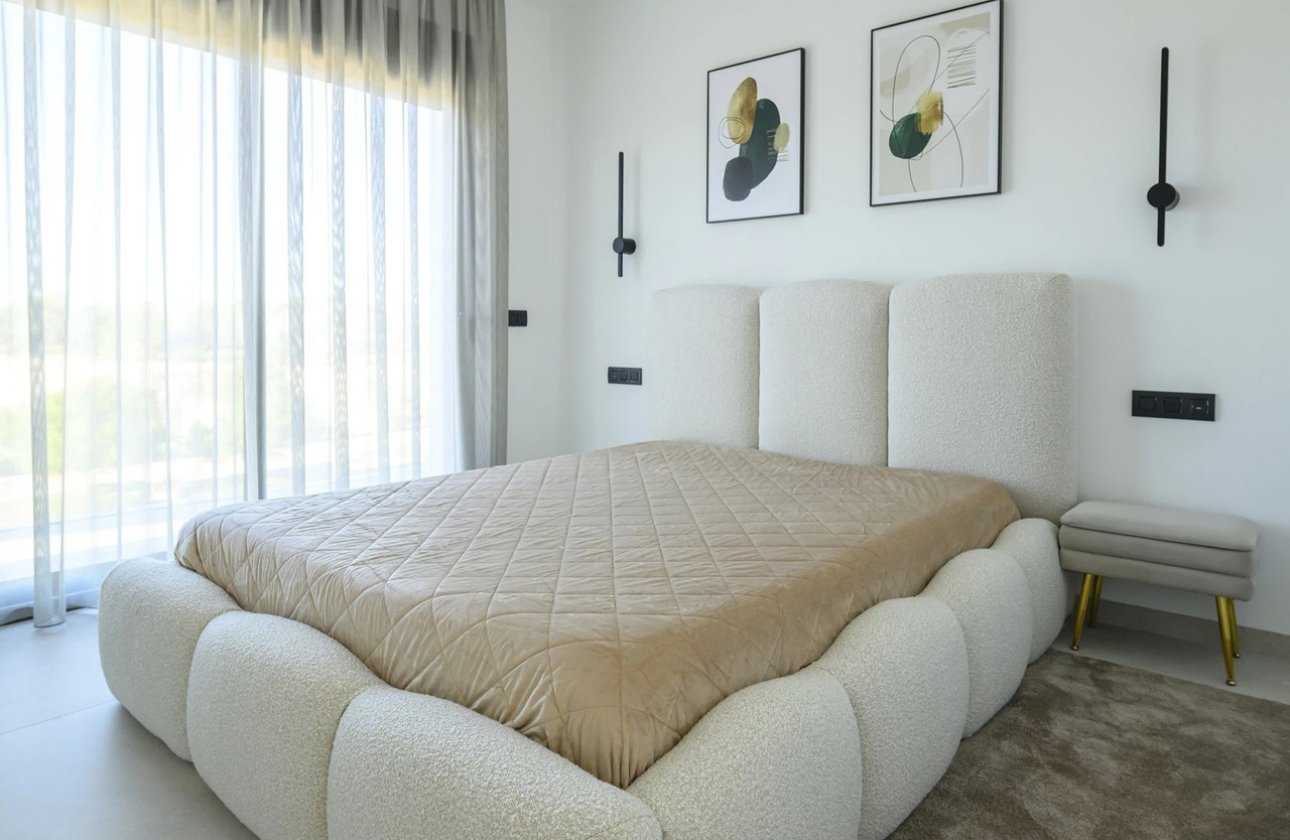 Herverkoop - Villa -
Las Colinas Golf - Costa Blanca