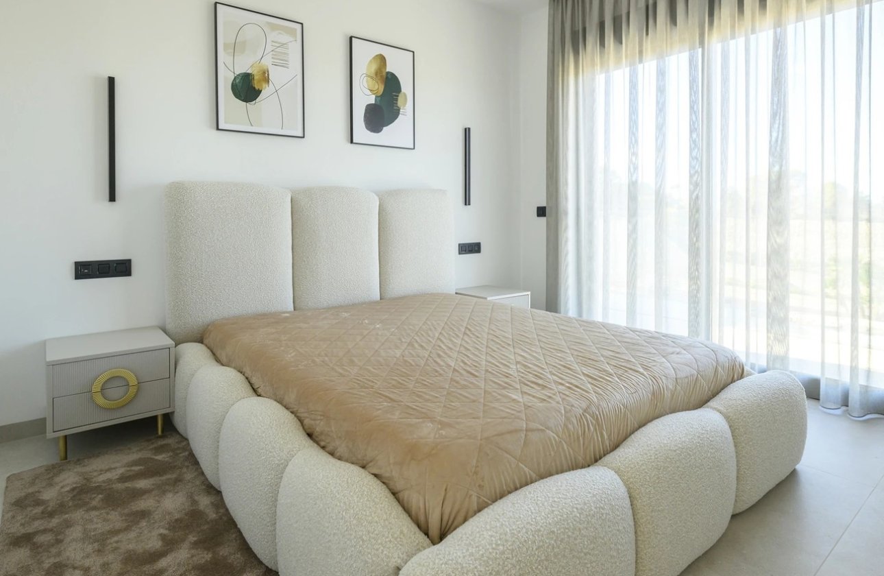 Herverkoop - Villa -
Las Colinas Golf - Costa Blanca