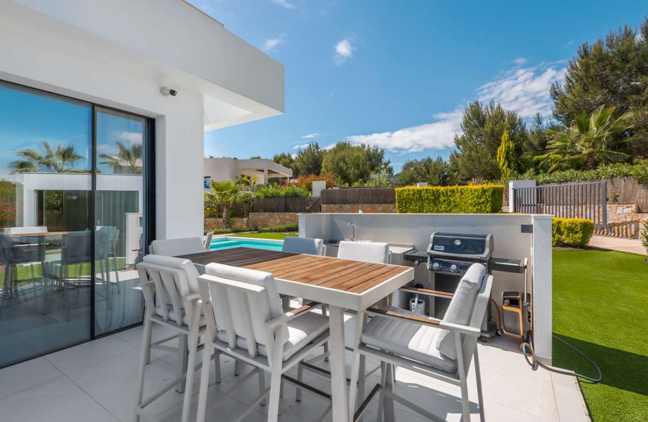 Herverkoop - Villa -
Las Colinas Golf - Costa Blanca