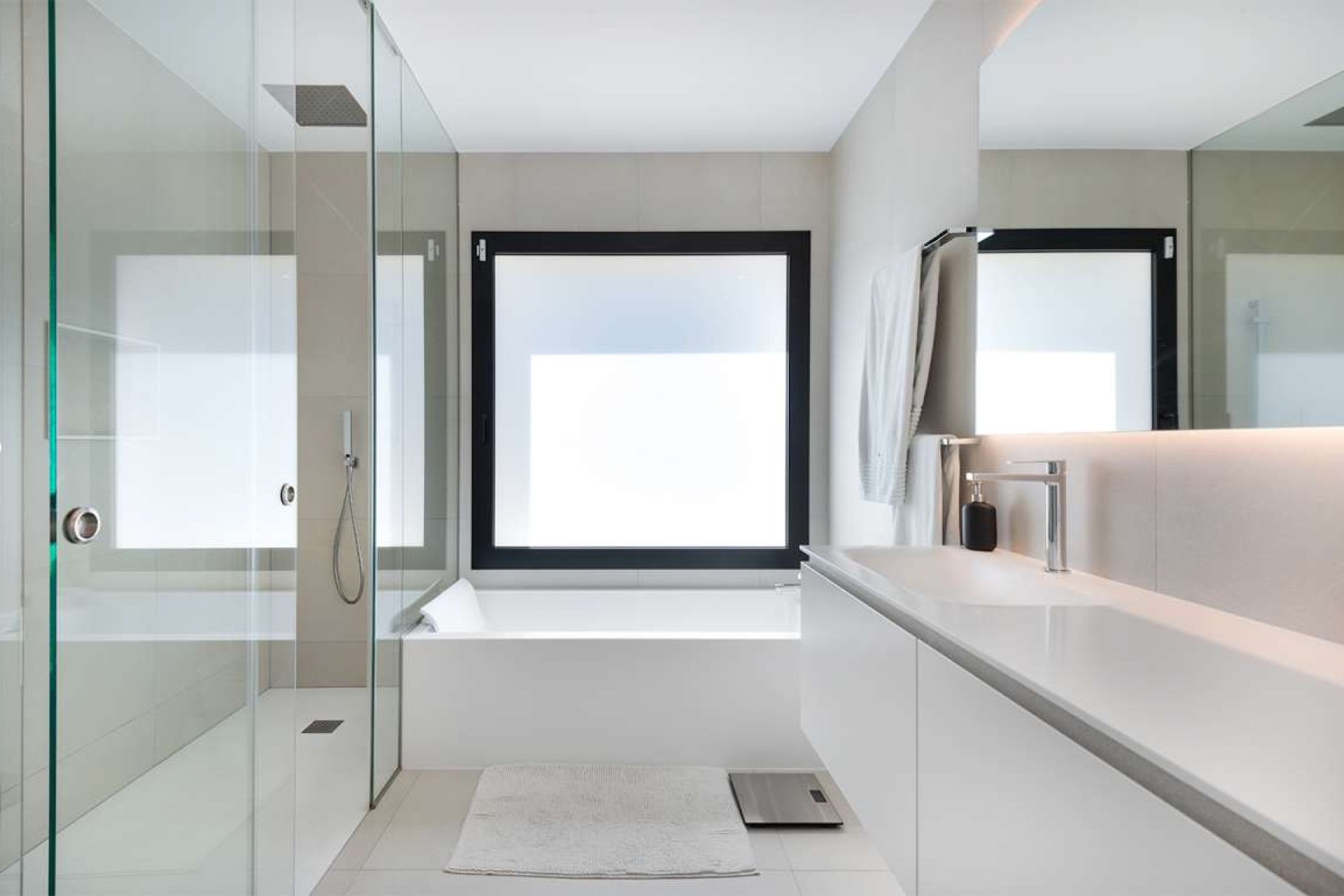 Herverkoop - Villa -
Las Colinas Golf - Costa Blanca