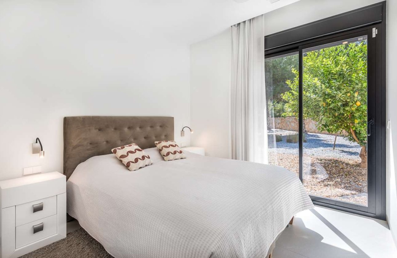 Herverkoop - Villa -
Las Colinas Golf - Costa Blanca