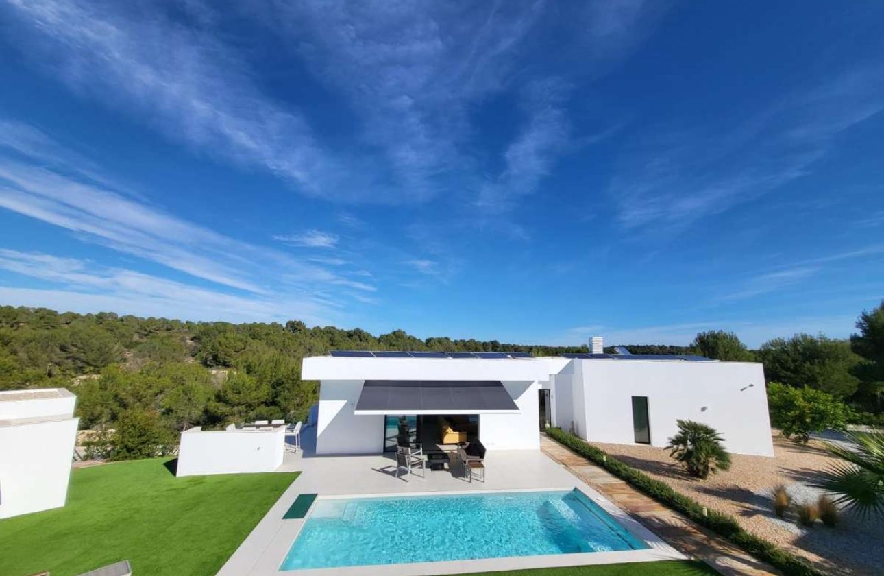 Herverkoop - Villa -
Las Colinas Golf - Costa Blanca