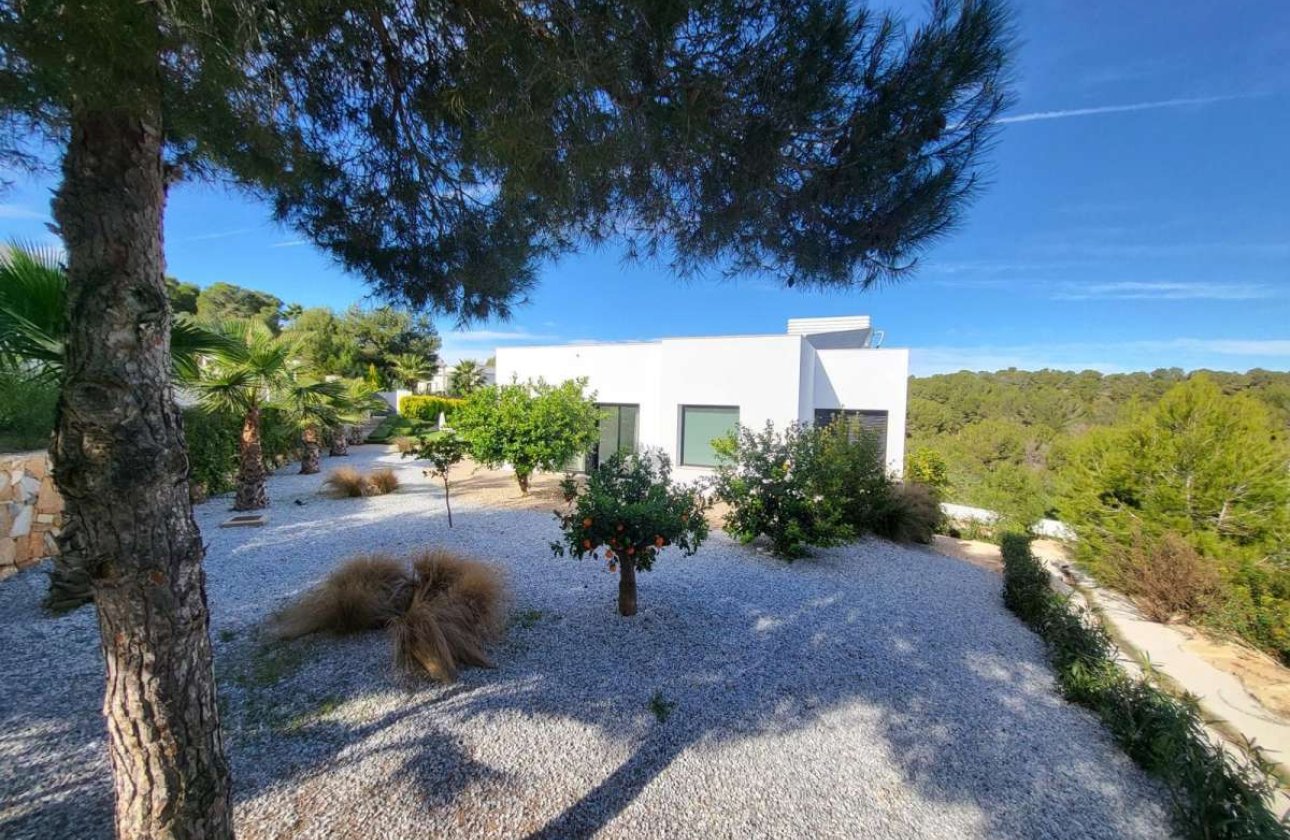 Herverkoop - Villa -
Las Colinas Golf - Costa Blanca