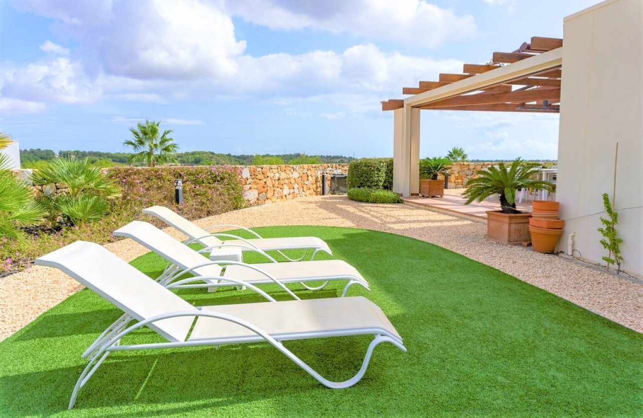 Herverkoop - Villa -
Las Colinas Golf - Inland