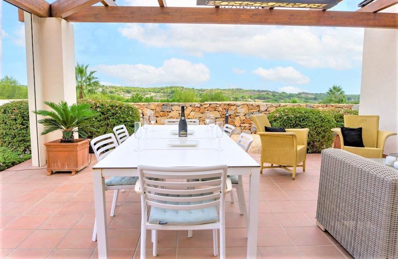 Herverkoop - Villa -
Las Colinas Golf - Inland