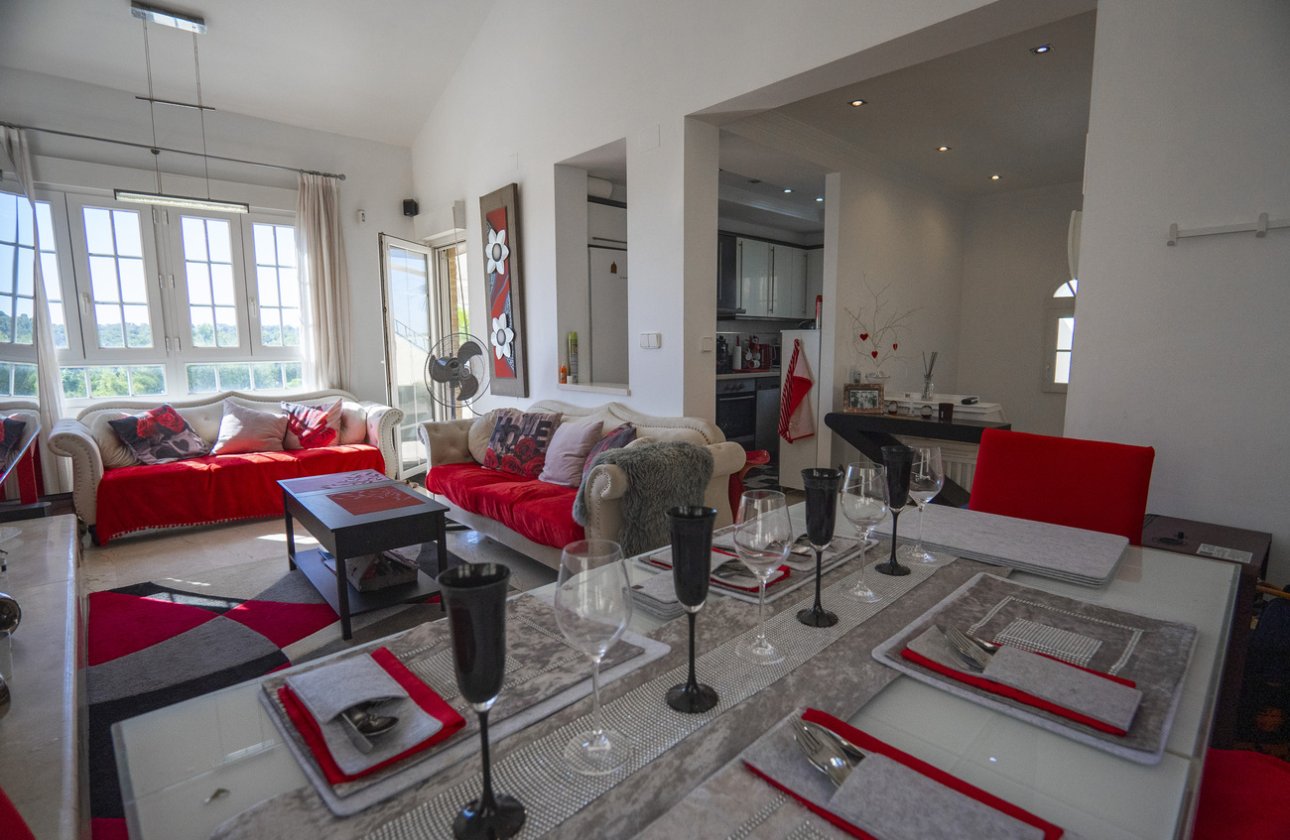 Herverkoop - Villa -
Las Ramblas Golf - Calle Mayor