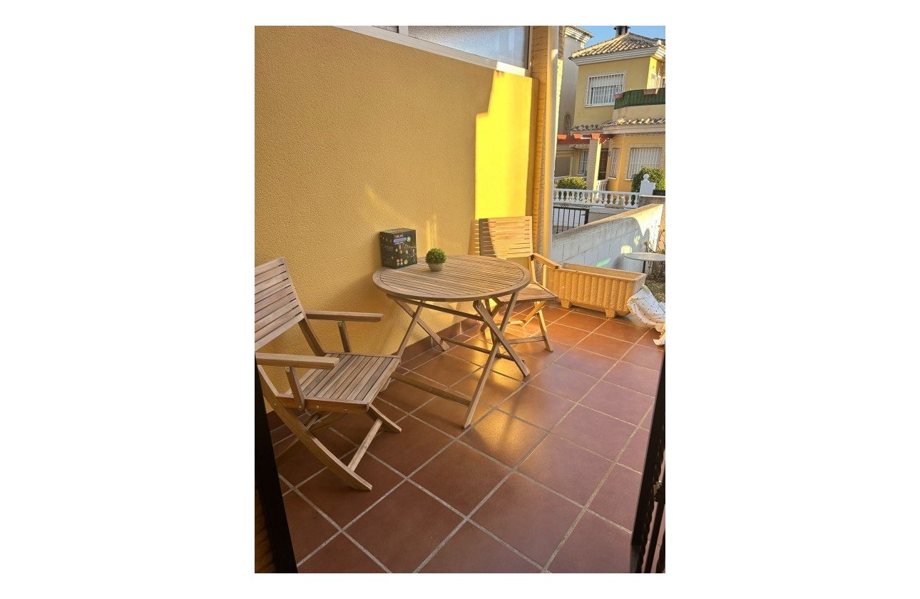 Herverkoop - Villa -
Lo Crispin - Inland