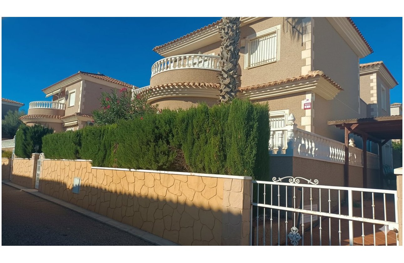 Herverkoop - Villa -
Los Altos - Costa Blanca