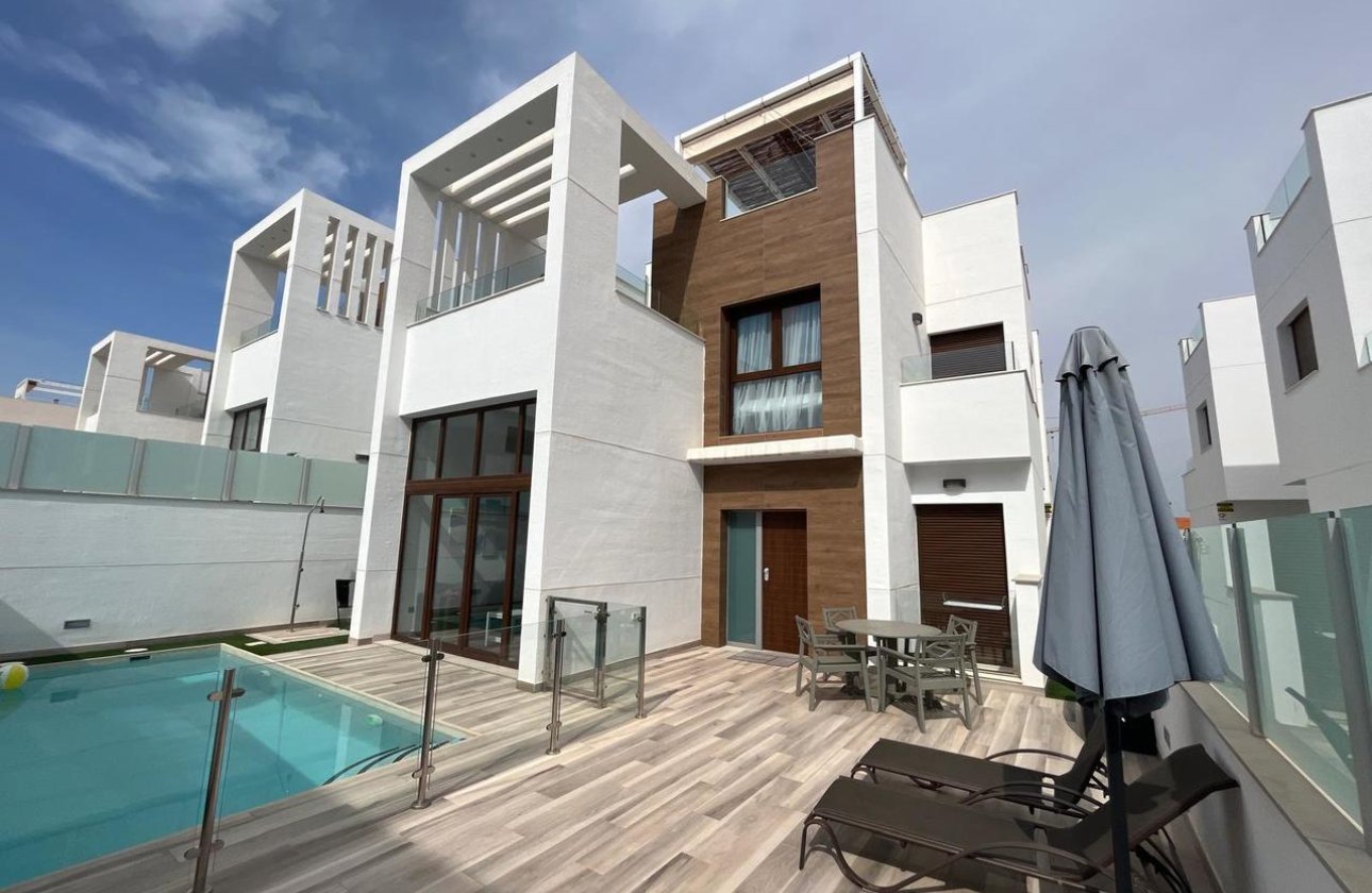 Herverkoop - Villa -
Los Balcones - Costa Blanca