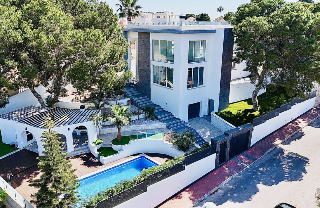 Herverkoop - Villa -
Los Balcones - Costa Blanca